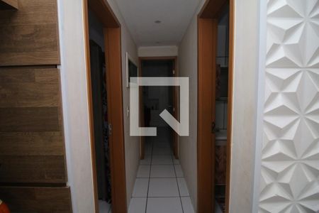 Corredor de apartamento para alugar com 2 quartos, 51m² em Parada de Lucas, Rio de Janeiro