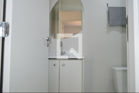 Banheiro de apartamento para alugar com 1 quarto, 32m² em Vila Mariana, São Paulo