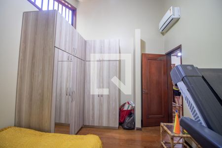 Casa à venda com 400m², 5 quartos e 4 vagasQuarto 3