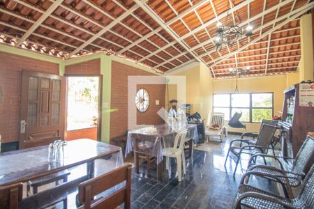 Casa à venda com 400m², 5 quartos e 4 vagasSalão de festas