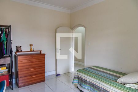 Casa à venda com 217m², 4 quartos e 6 vagasQuarto 2
