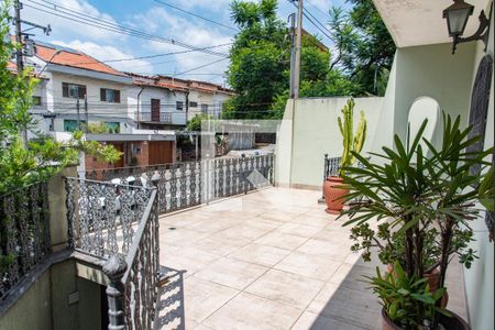 Casa à venda com 217m², 4 quartos e 6 vagasVaranda