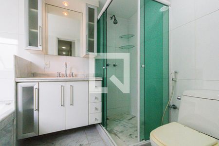 Casa de condomínio à venda com 210m², 4 quartos e 2 vagasBanheiro da Suíte 4