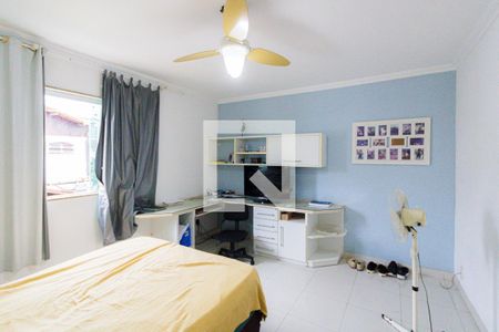 Casa de condomínio à venda com 210m², 4 quartos e 2 vagasSuíte 3