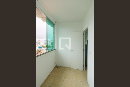 Casa de condomínio à venda com 210m², 4 quartos e 2 vagasEscritório