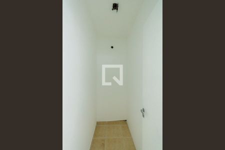 Casa de condomínio à venda com 210m², 4 quartos e 2 vagasEscritório