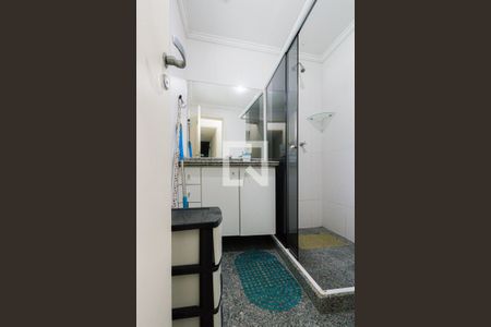 Casa de condomínio à venda com 210m², 4 quartos e 2 vagasBanheiro da Suíte 2