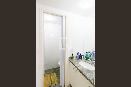 Casa de condomínio à venda com 210m², 4 quartos e 2 vagasBanheiro da Suíte 3