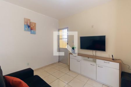 Sala de casa para alugar com 2 quartos, 70m² em Vila Bancária, São Paulo