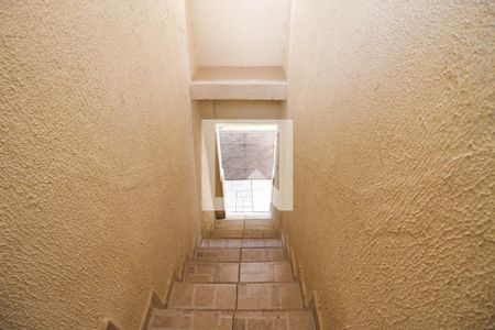 Casa para alugar com 60m², 2 quartos e sem vaga Casa para alugar com 60m², 2 quartos e sem vagaEscada