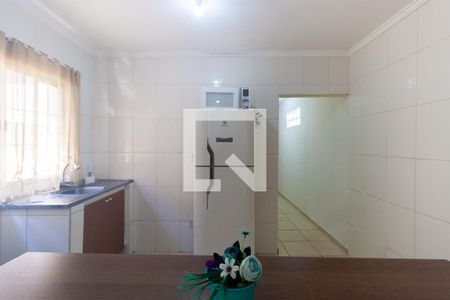 Cozinha de casa para alugar com 2 quartos, 70m² em Vila Bancária, São Paulo