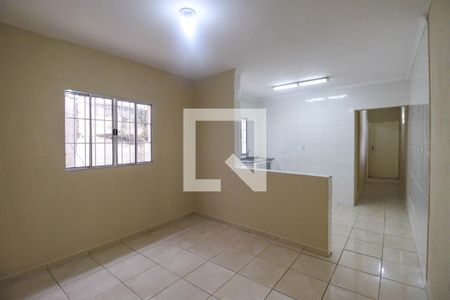 Sala de casa para alugar com 2 quartos, 60m² em Vila Bancária, São Paulo