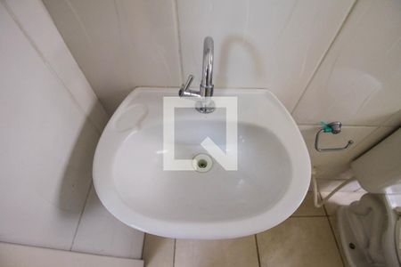 Casa para alugar com 60m², 2 quartos e sem vaga Casa para alugar com 60m², 2 quartos e sem vagaBanheiro