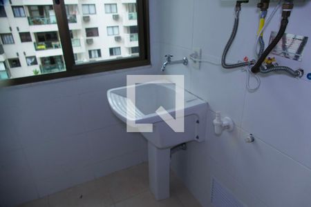 Apartamento para alugar com 70m², 2 quartos e 1 vagaÁrea serviço 