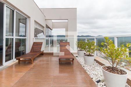 Apartamento para alugar com 72m², 2 quartos e 1 vagaÁrea comum - Piscina