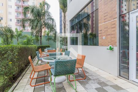 Apartamento para alugar com 72m², 2 quartos e 1 vagaÁrea comum