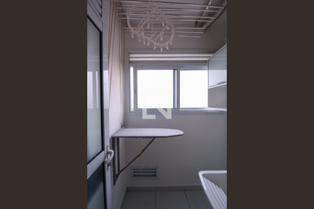 Apartamento para alugar com 58m², 2 quartos e 1 vagaÁrea de Serviço