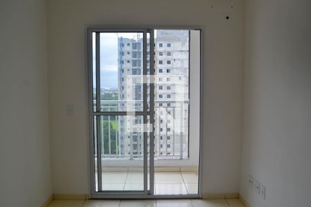 Sala de apartamento para alugar com 2 quartos, 47m² em Ouro Verde, Nova Iguaçu