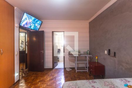 Casa à venda com 300m², 3 quartos e 6 vagasSuíte