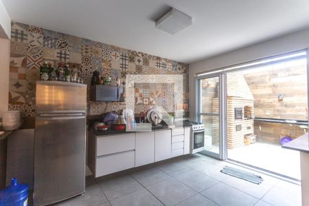 Casa à venda com 300m², 3 quartos e 6 vagasSalão