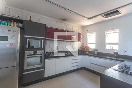 Casa à venda com 300m², 3 quartos e 6 vagasCozinha