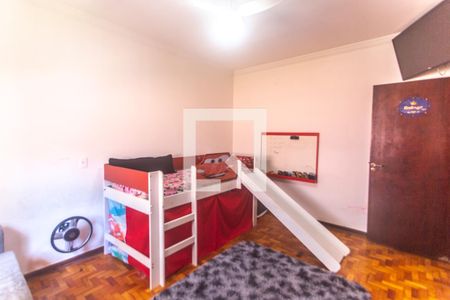 Casa à venda com 300m², 3 quartos e 6 vagasQuarto 2