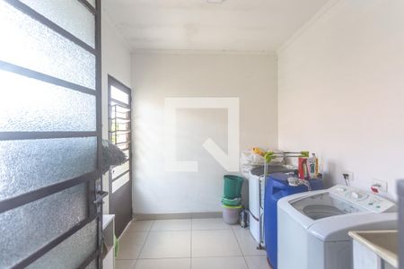 Casa à venda com 300m², 3 quartos e 6 vagasÁrea de serviço