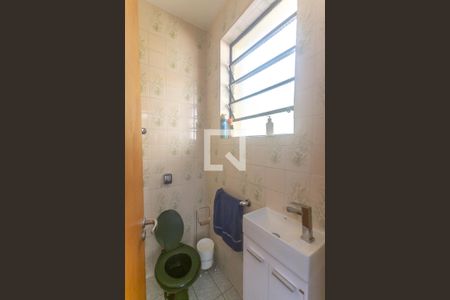 Casa à venda com 300m², 3 quartos e 6 vagasBanheiro salão