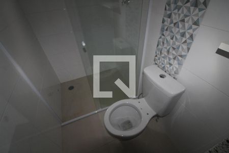 Banheiro de apartamento à venda com 2 quartos, 55m² em Vila Alpina, São Paulo