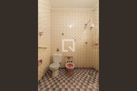 Casa à venda com 210m², 3 quartos e 3 vagasBanheiro