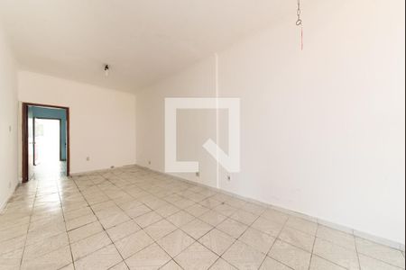 Casa à venda com 210m², 3 quartos e 3 vagasSala