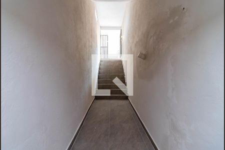 Corredor Lateral de casa para alugar com 3 quartos, 200m² em Vila Maria Luisa, São Paulo