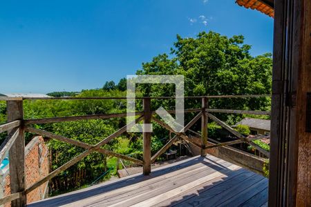 Varanda de casa à venda com 4 quartos, 220m² em Aberta dos Morros, Porto Alegre