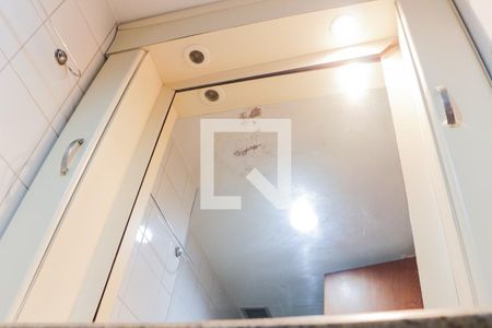 Apartamento à venda com 98m², 2 quartos e 1 vaga Apartamento à venda com 98m², 2 quartos e 1 vagaBanheiro