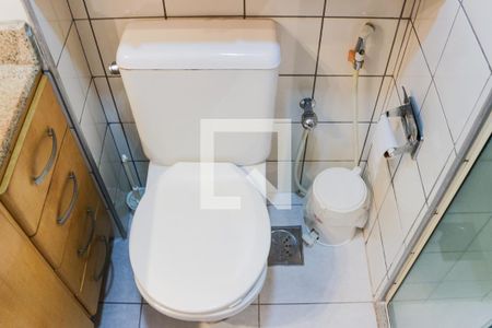 Apartamento à venda com 98m², 2 quartos e 1 vaga Apartamento à venda com 98m², 2 quartos e 1 vagaBanheiro da Suíte