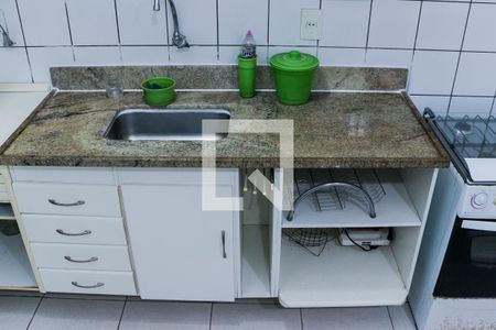 Apartamento à venda com 98m², 2 quartos e 1 vaga Apartamento à venda com 98m², 2 quartos e 1 vagaCozinha - Armários