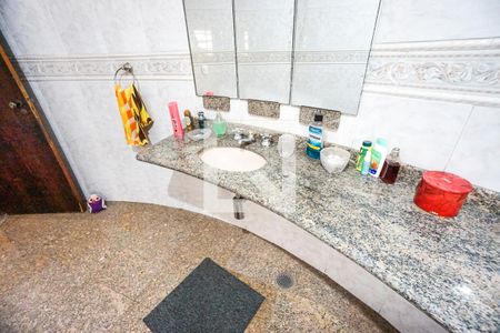 Casa à venda com 300m², 4 quartos e 4 vagas Casa à venda com 300m², 4 quartos e 4 vagasPia