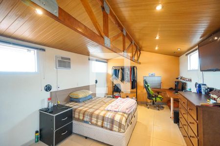 Casa à venda com 300m², 4 quartos e 4 vagas Casa à venda com 300m², 4 quartos e 4 vagasSuíte 04