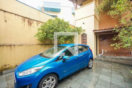 Casa à venda com 300m², 4 quartos e 4 vagas Casa à venda com 300m², 4 quartos e 4 vagasGaragem