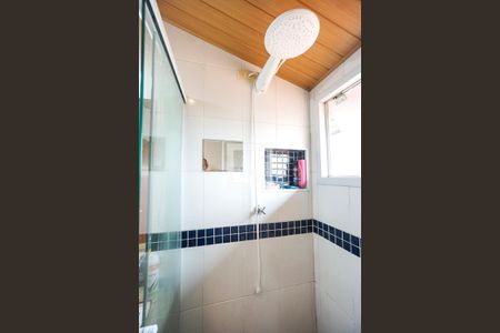 Casa à venda com 300m², 4 quartos e 4 vagas Casa à venda com 300m², 4 quartos e 4 vagasChuveiro