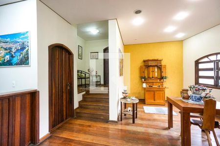 Sala de jantar de casa à venda com 4 quartos, 300m² em Jardim Textil, São Paulo