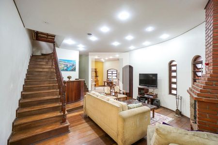 Sala de estar de casa à venda com 4 quartos, 300m² em Jardim Textil, São Paulo