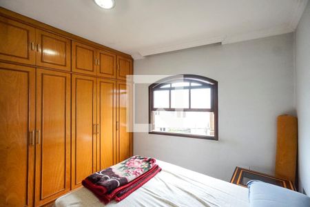 Casa à venda com 300m², 4 quartos e 4 vagas Casa à venda com 300m², 4 quartos e 4 vagasSuíte 02