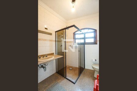 Casa à venda com 300m², 4 quartos e 4 vagas Casa à venda com 300m², 4 quartos e 4 vagasBanheiro da suíte 03