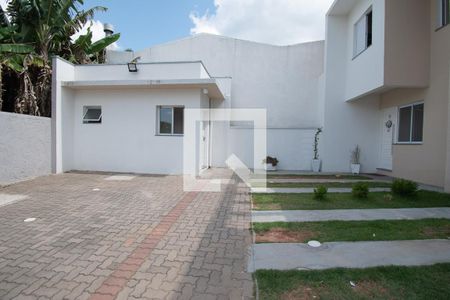 Área comum de casa de condomínio à venda com 2 quartos, 52m² em Rondônia, Novo Hamburgo