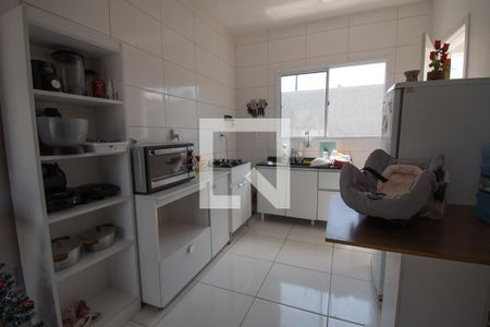 Sala/Cozinha de casa de condomínio à venda com 2 quartos, 52m² em Rondônia, Novo Hamburgo
