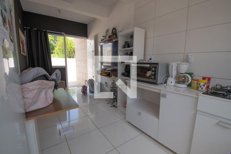 Sala/Cozinha de casa de condomínio à venda com 2 quartos, 52m² em Rondônia, Novo Hamburgo