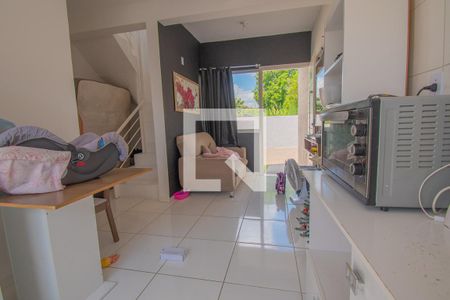 Sala/Cozinha de casa de condomínio à venda com 2 quartos, 52m² em Rondônia, Novo Hamburgo