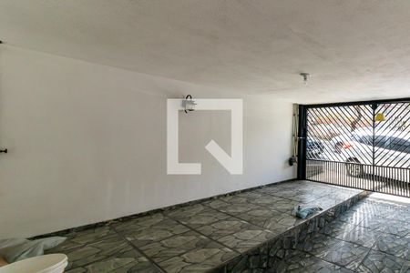 Casa à venda com 145m², 3 quartos e 2 vagas Casa à venda com 145m², 3 quartos e 2 vagasGaragem