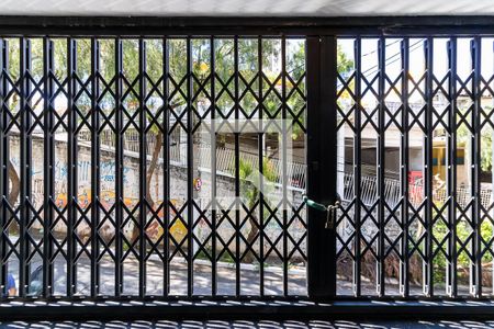 Casa à venda com 145m², 3 quartos e 2 vagas Casa à venda com 145m², 3 quartos e 2 vagasSacada do Quarto 1 - Suíte